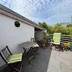 Dachgeschosszimmer Mit Terrasse